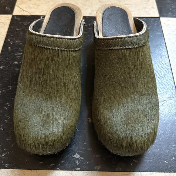 No. 6 pony hair clogs - Picture 2 of 4